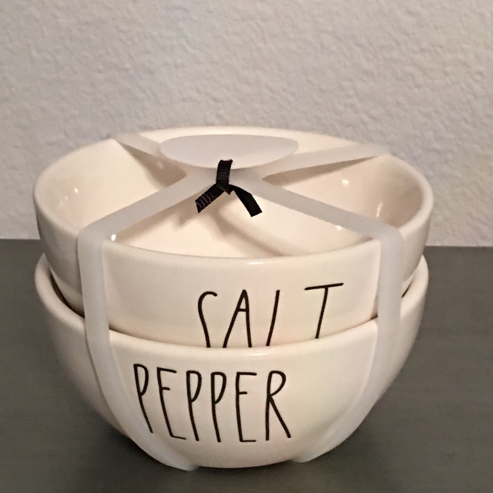 New Rae Dunn salt and pepper